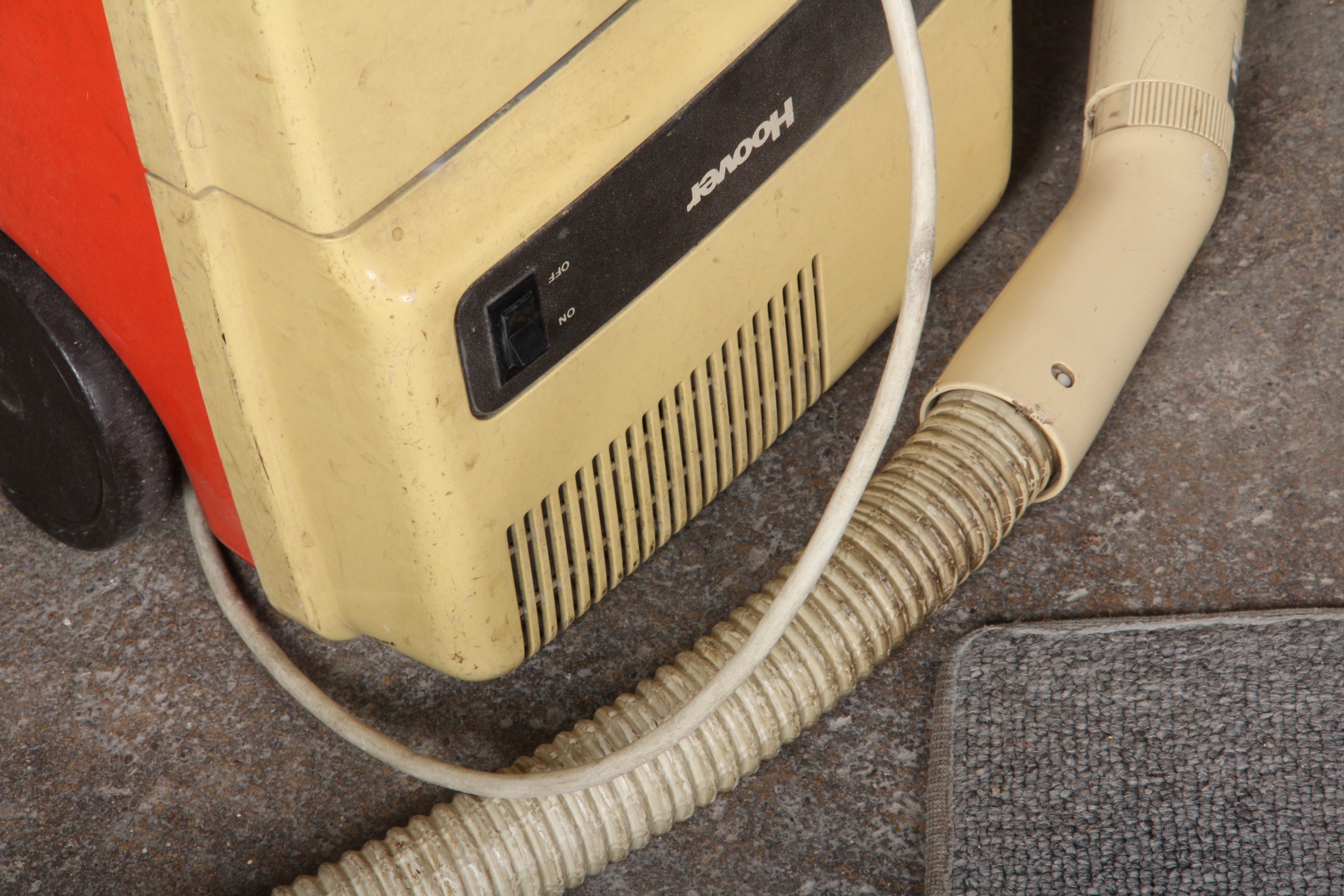 Hoover "Spirit" Canister Vacuum