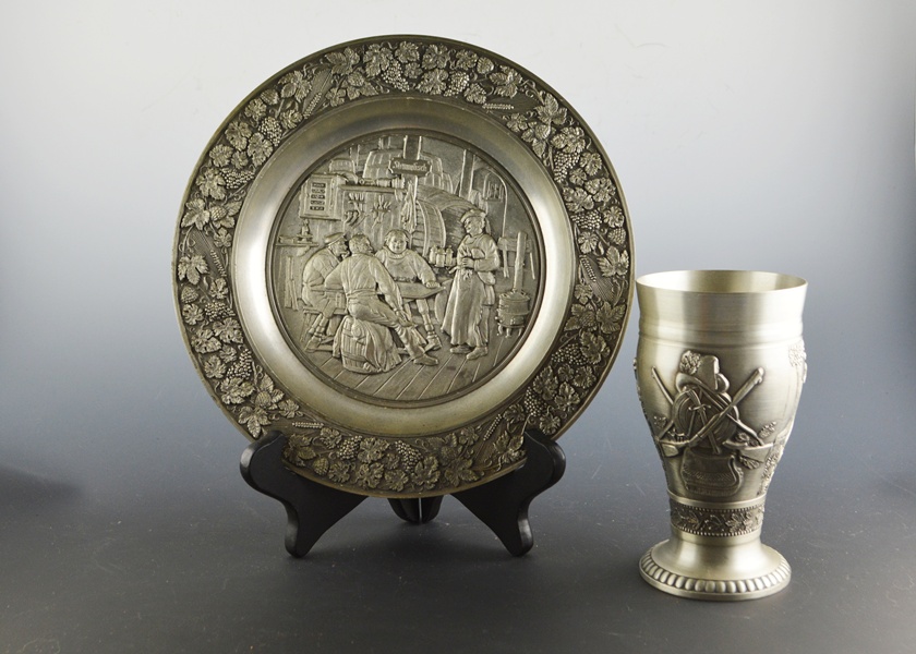 Original Zinn Becker Stuttgart Pewter Plate and Hunting Scene Cup