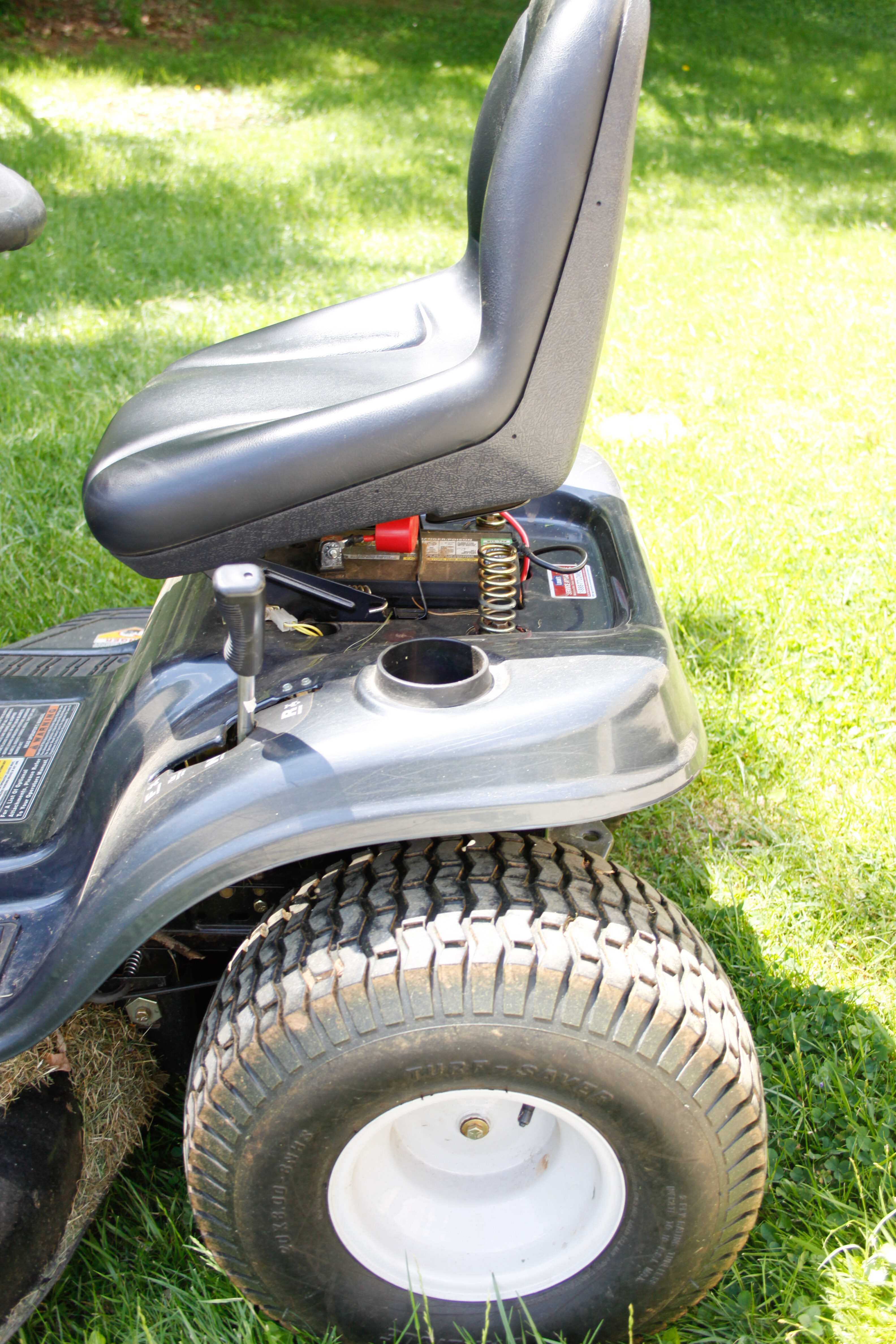 Troy-Bilt Horse XP Riding Lawn Mower
