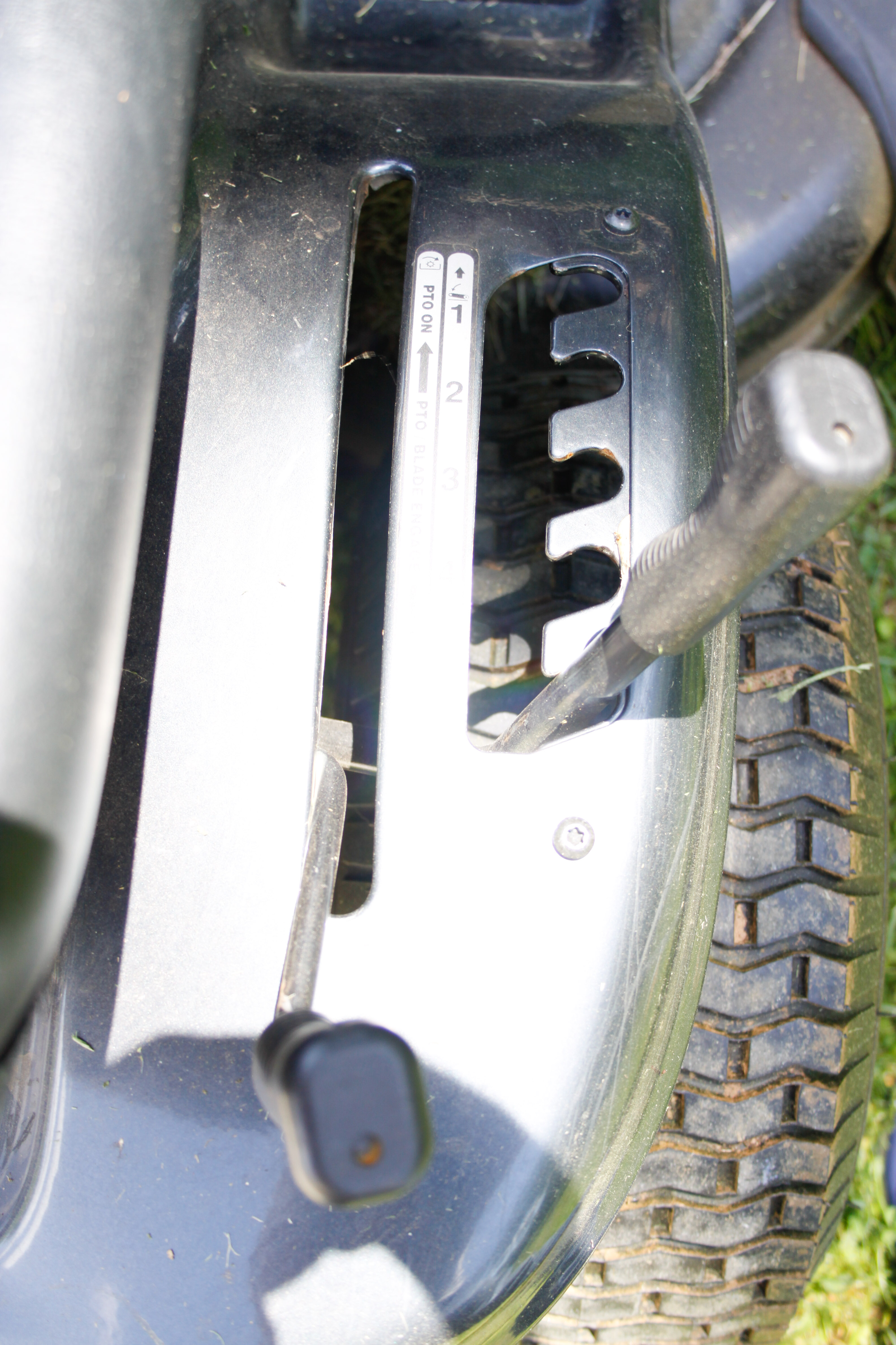 Troy-Bilt Horse XP Riding Lawn Mower