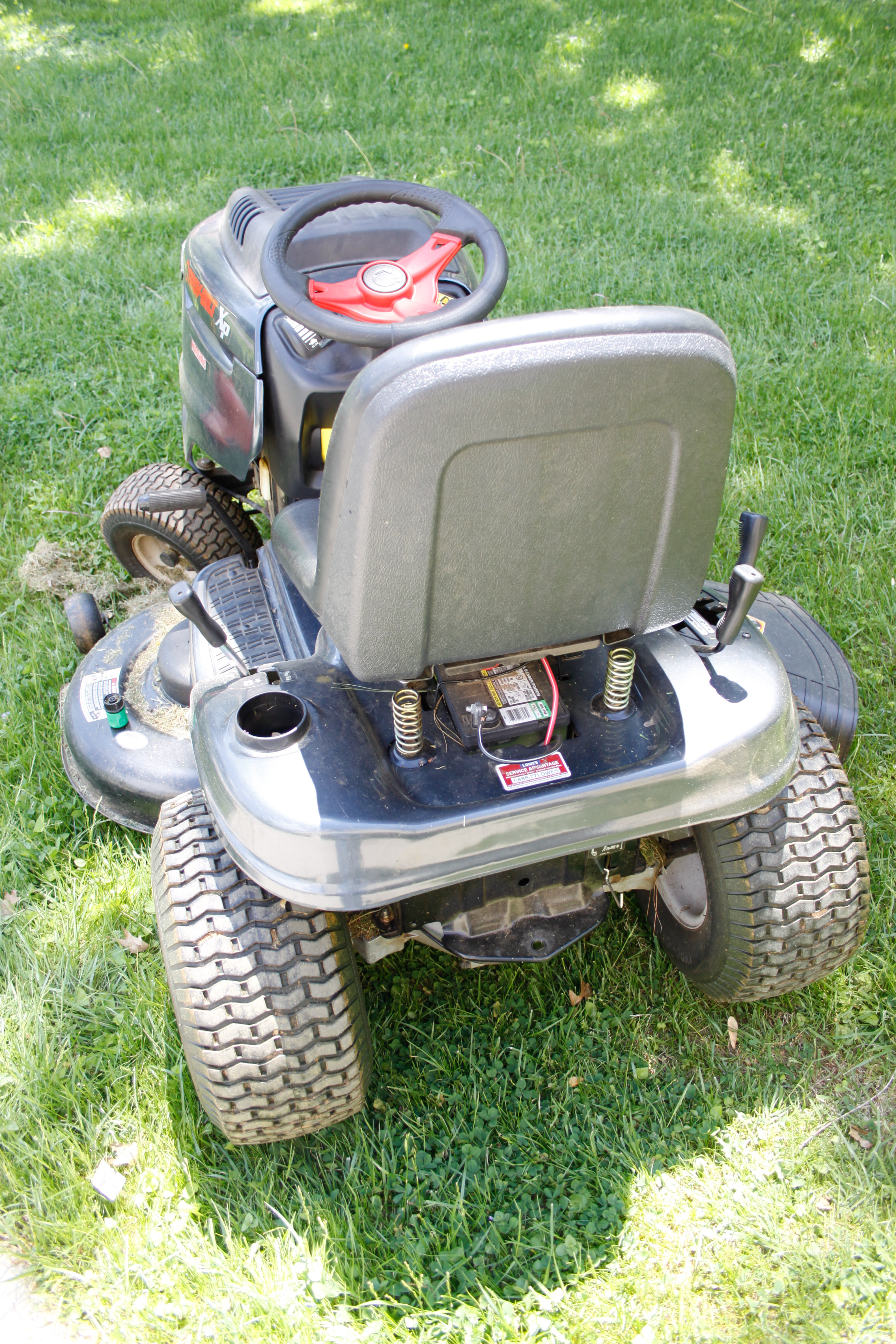 Troy-Bilt Horse XP Riding Lawn Mower