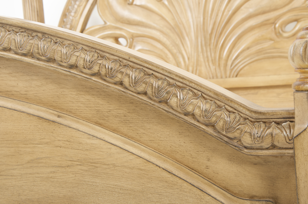 Collezione Europa Hollywood Style King Bed Frame