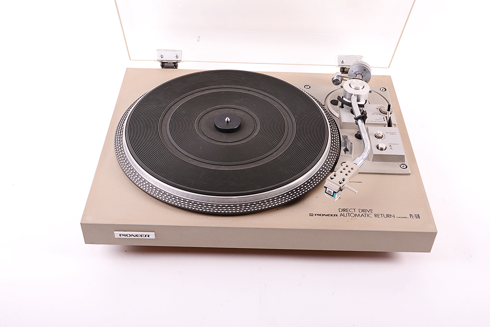 Pioneer PL-518 Turntable