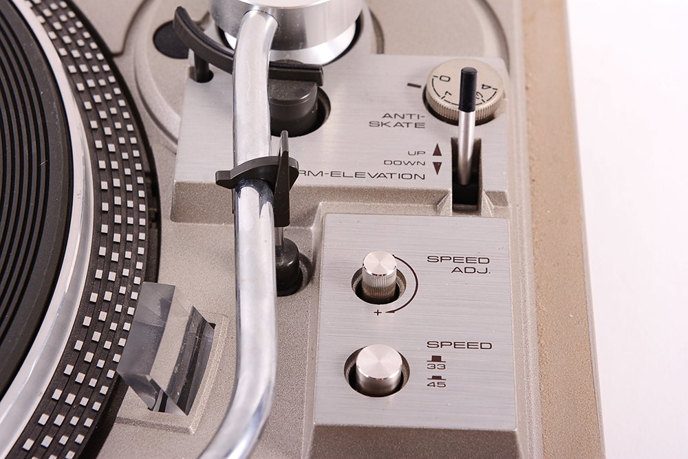 Pioneer PL-518 Turntable