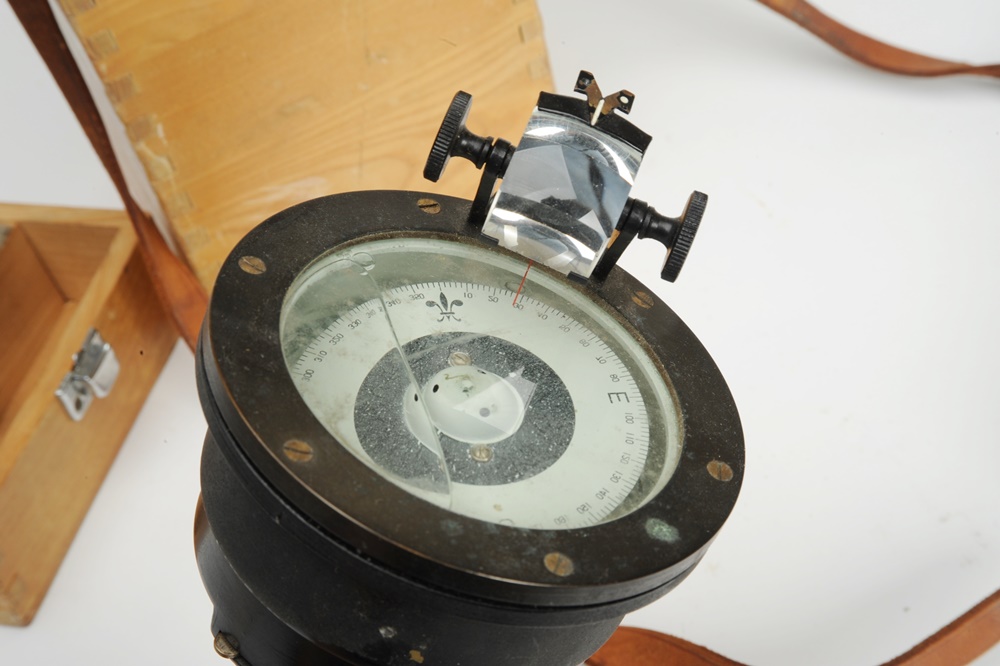 Vinatge Boxed Liquid Filled Compass