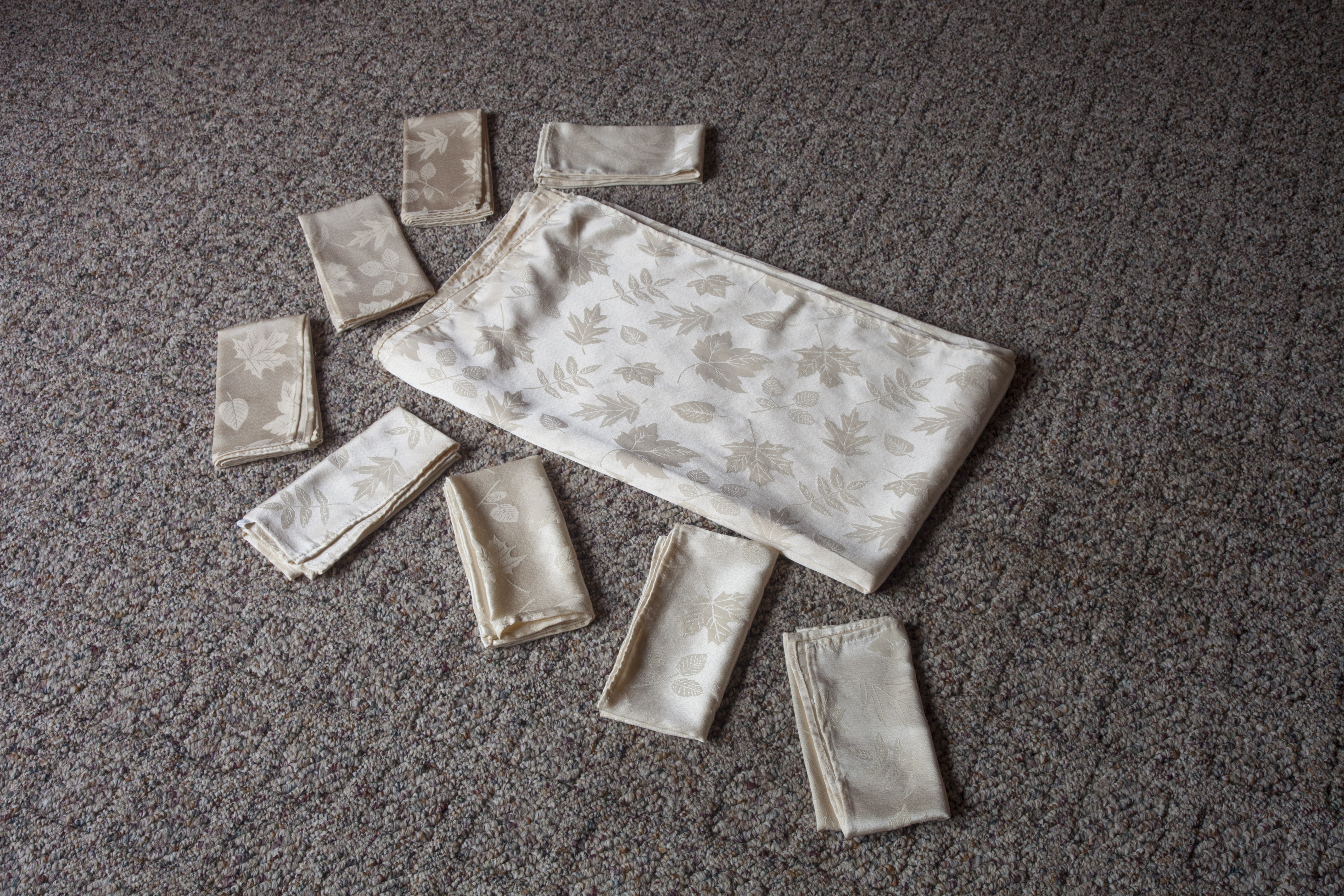 Dining Room Table Accesories Group