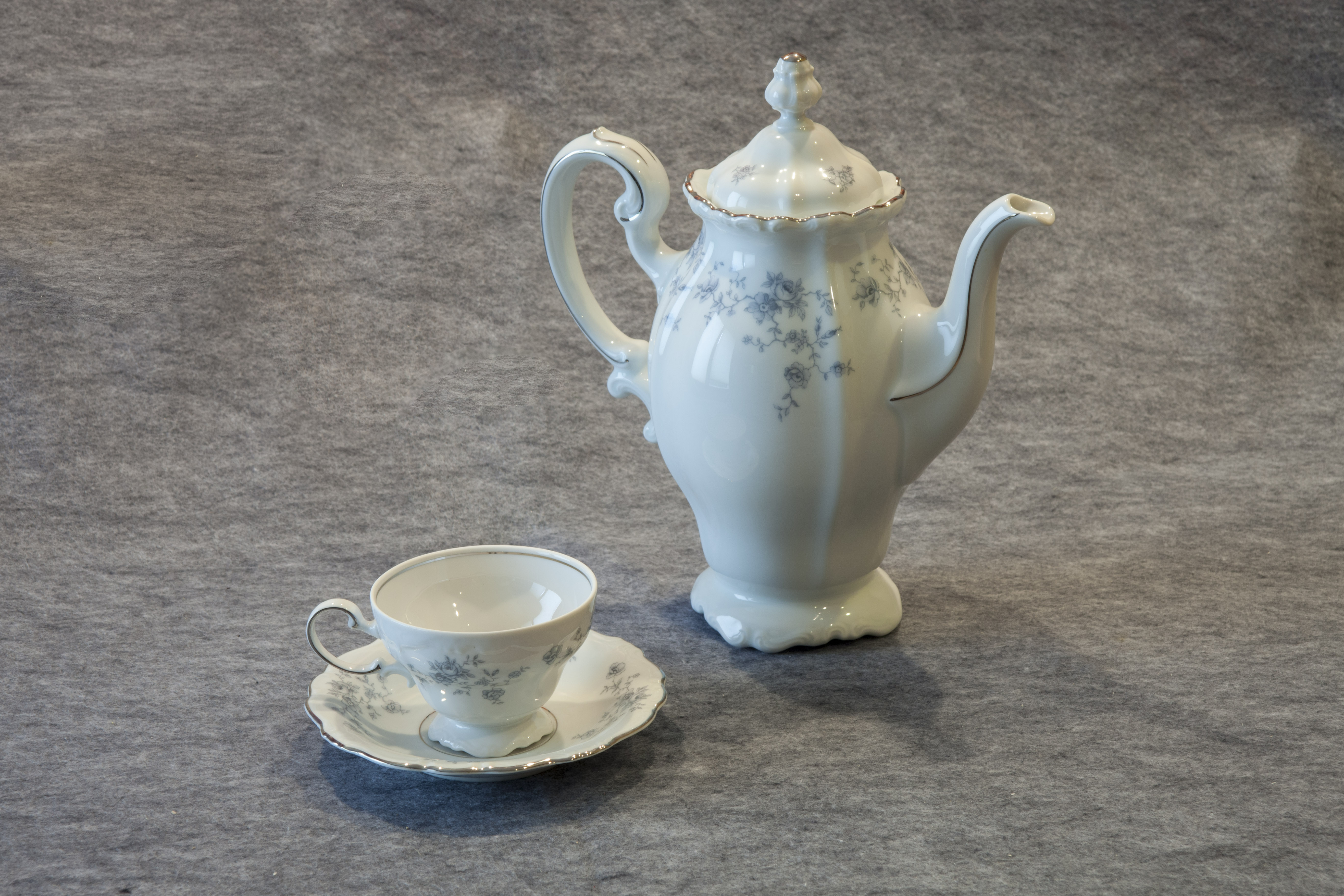 Haviland Blue Garland China Service