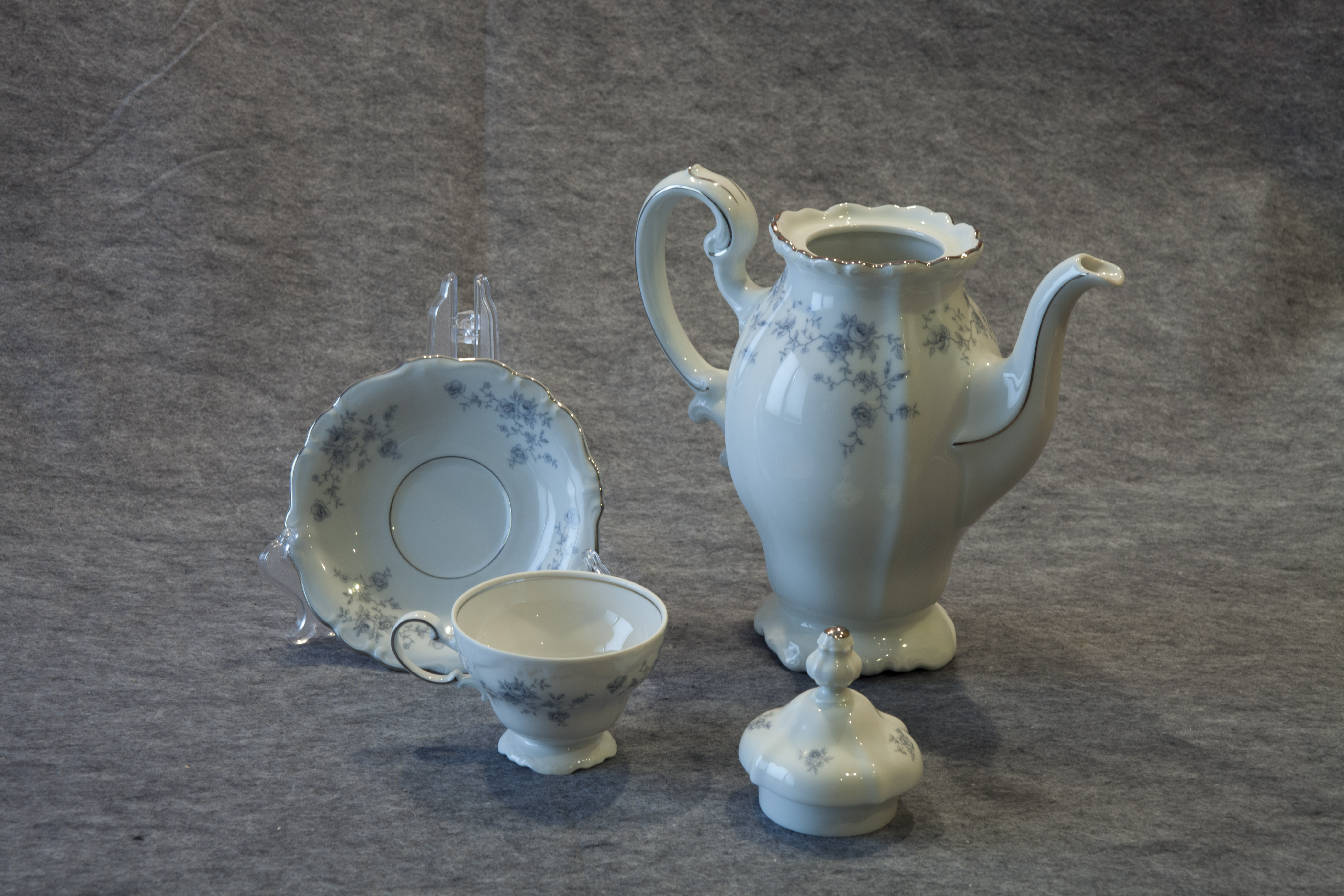 Haviland Blue Garland China Service