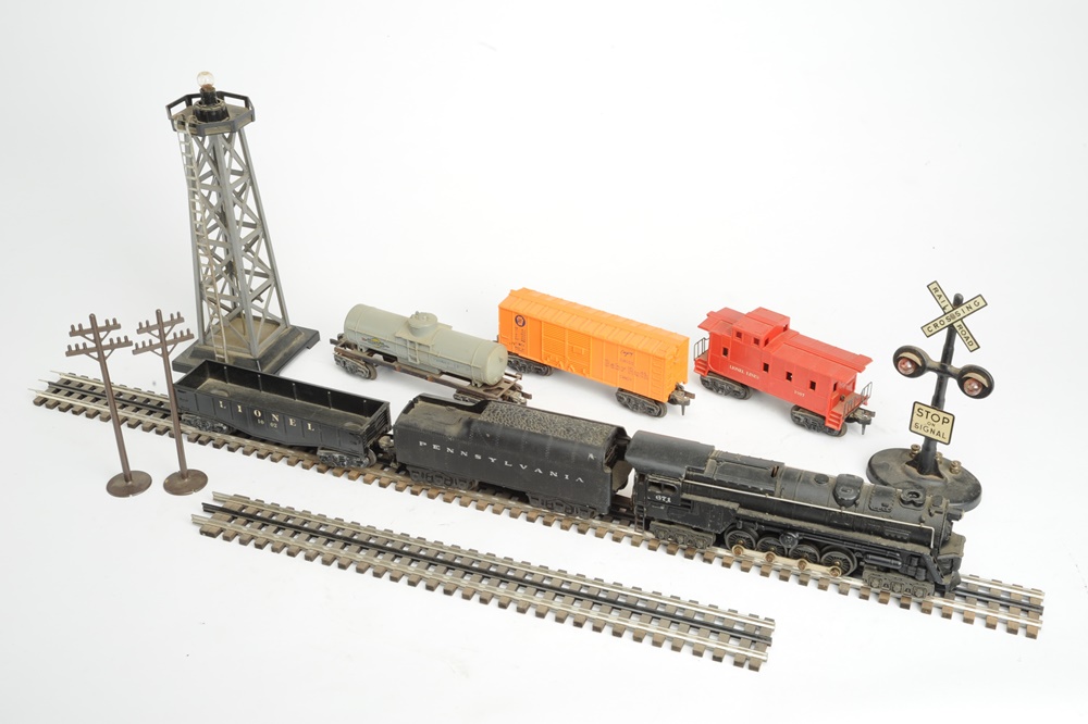 Vintage Lionel Train Pieces