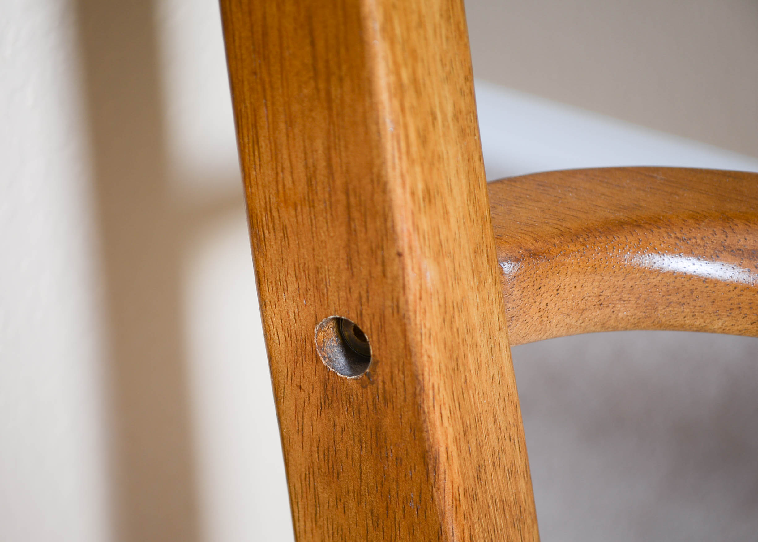 Modern Queen Anne Style Chair