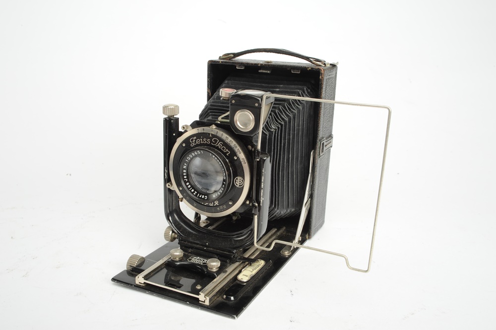 Vinatge Zeiss Maximar Folding Bed Camera