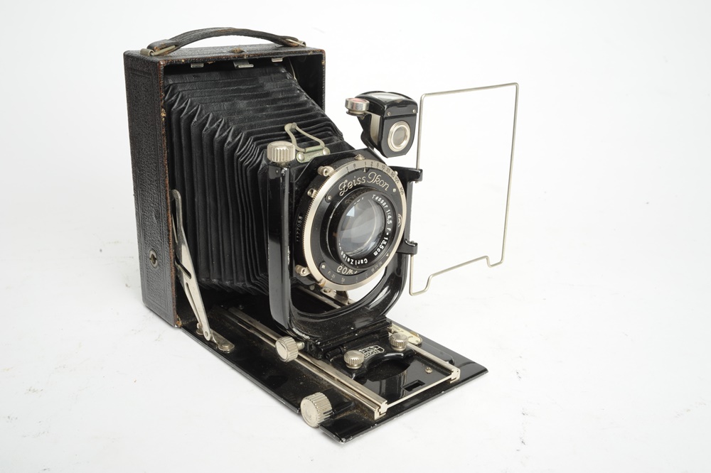 Vinatge Zeiss Maximar Folding Bed Camera