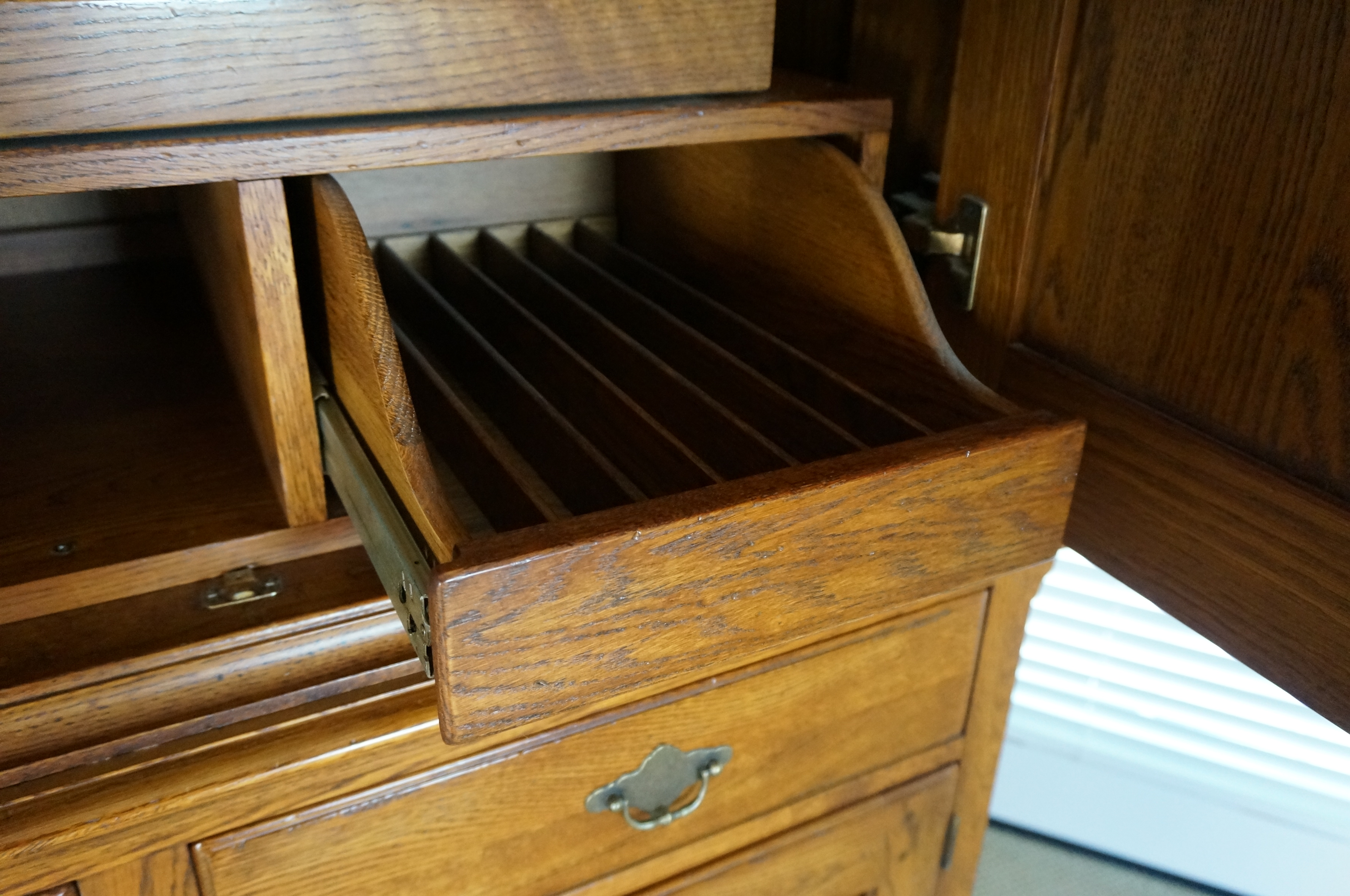 Lineage Oak Entertainment Cabinet