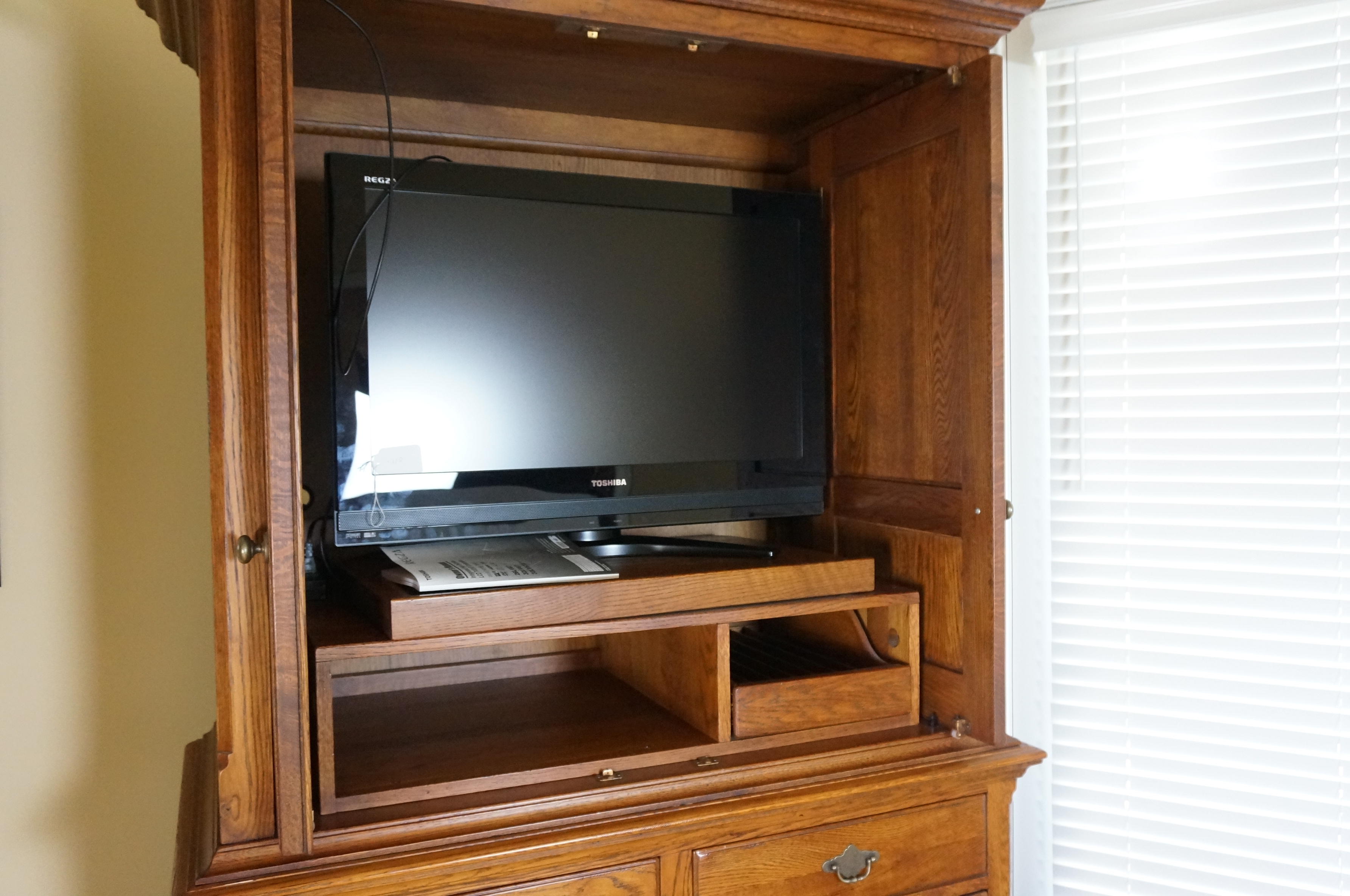 Lineage Oak Entertainment Cabinet