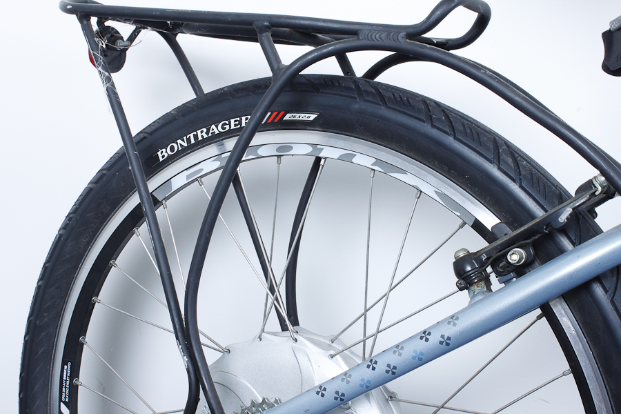 A Women's Trek Navigator 2.0 with BionX SL350