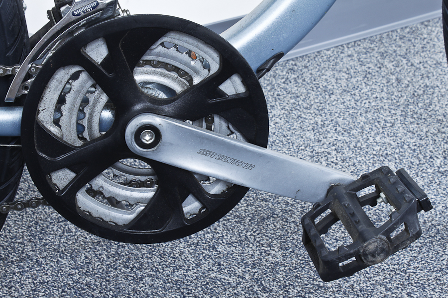 A Women's Trek Navigator 2.0 with BionX SL350