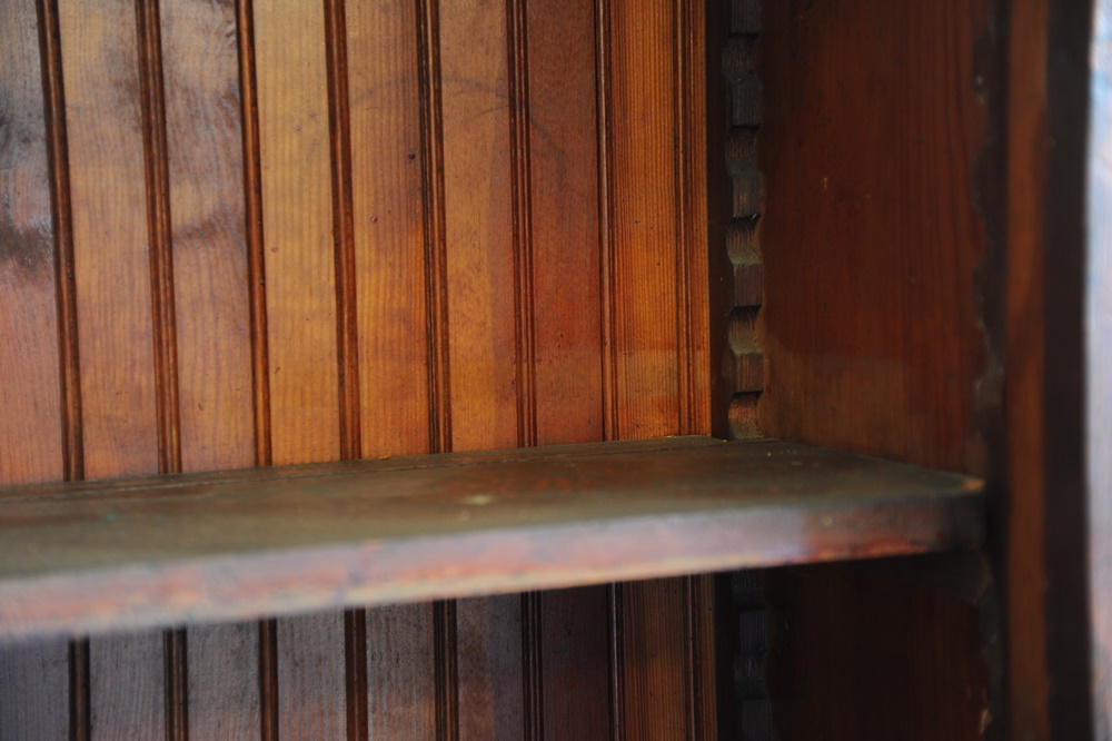Late 1800s / Early 1900s Glass Front  Display Cabinet