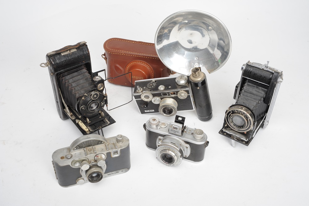 Five Vintage Cameras By Universal, Kodak, Voigtlander, Argus
