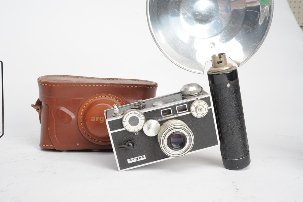 Five Vintage Cameras By Universal, Kodak, Voigtlander, Argus