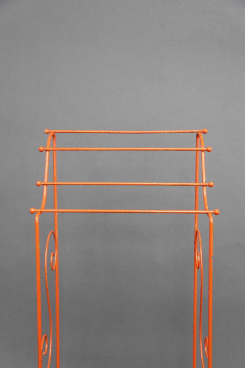 Metal Towel Rack and Wicker Stand