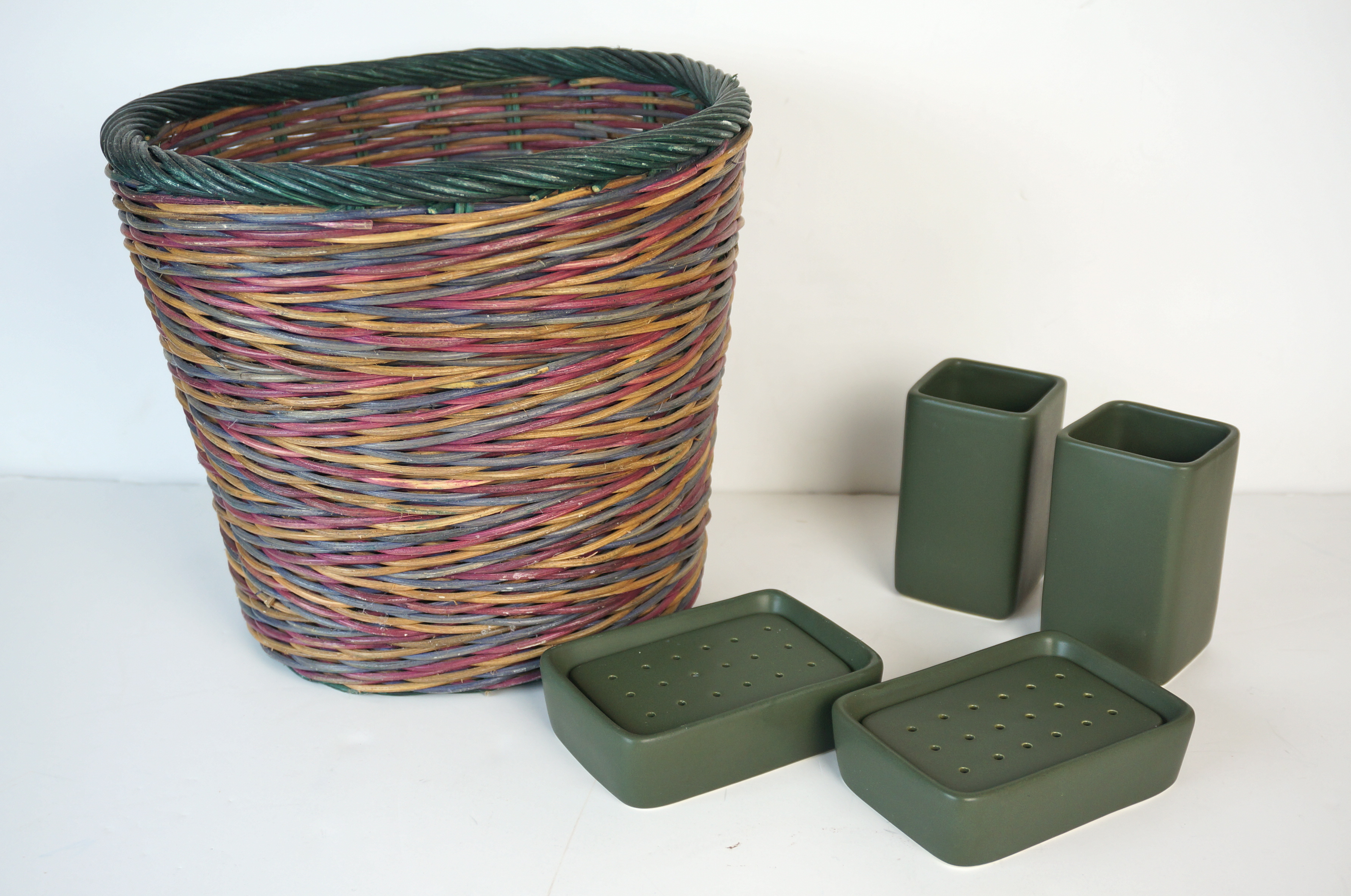 Green Bathroom Accessories