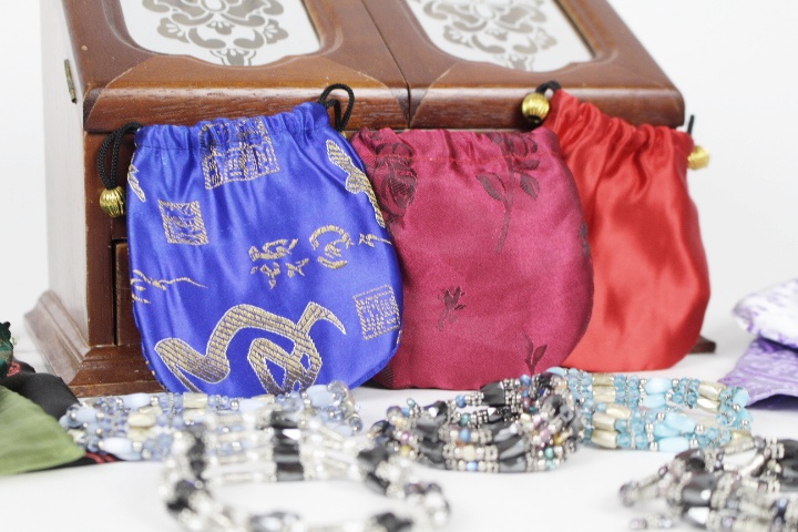 Oak Jewelry Chest, Eight Magnetic Necklaces and Jewelry Storage