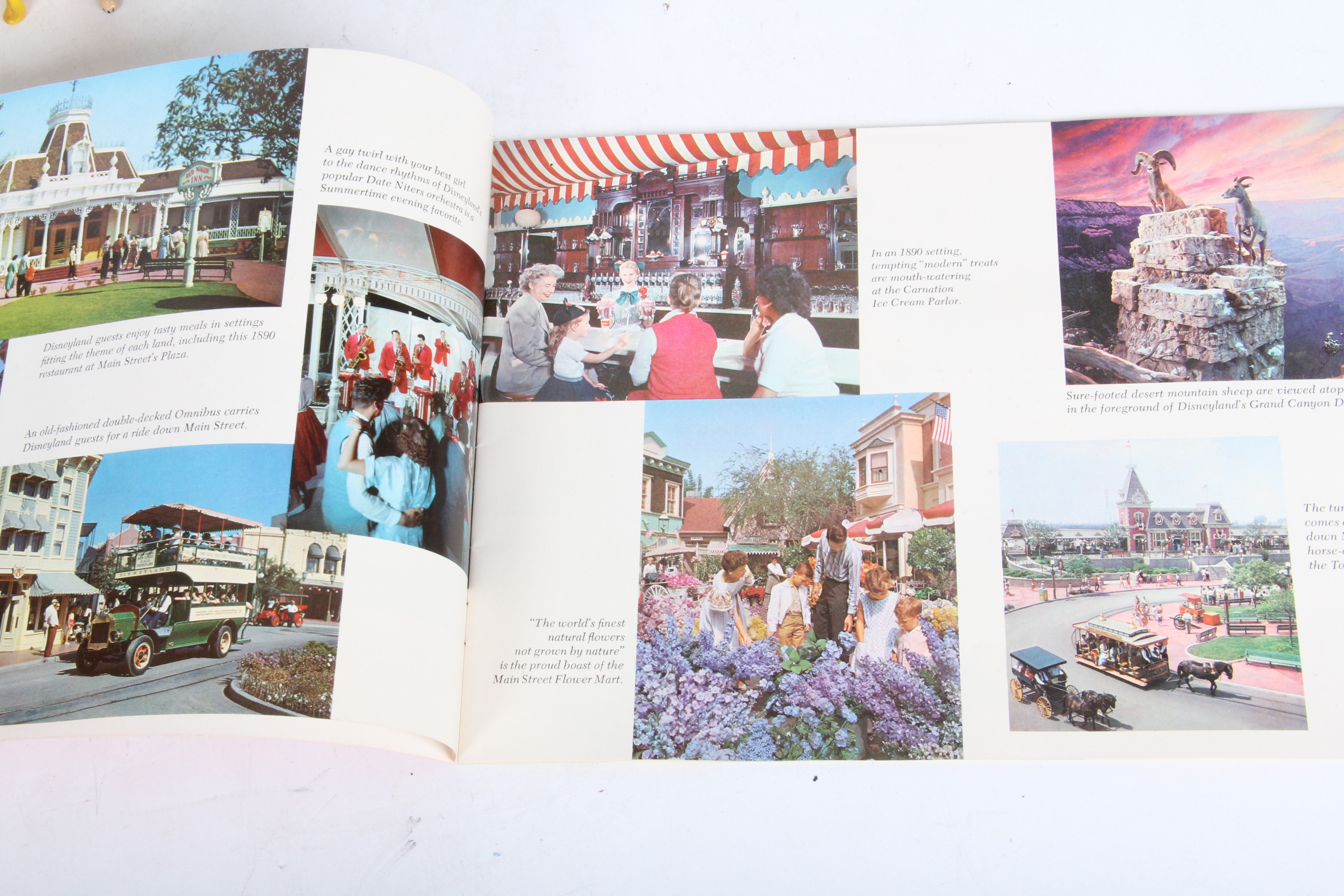 Vintage Disney Momentos