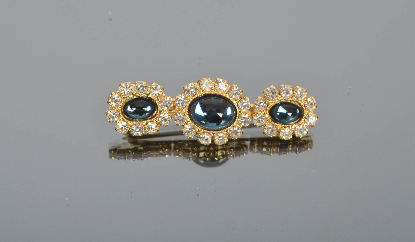 Generous Gift Lot of Vintage Brooches