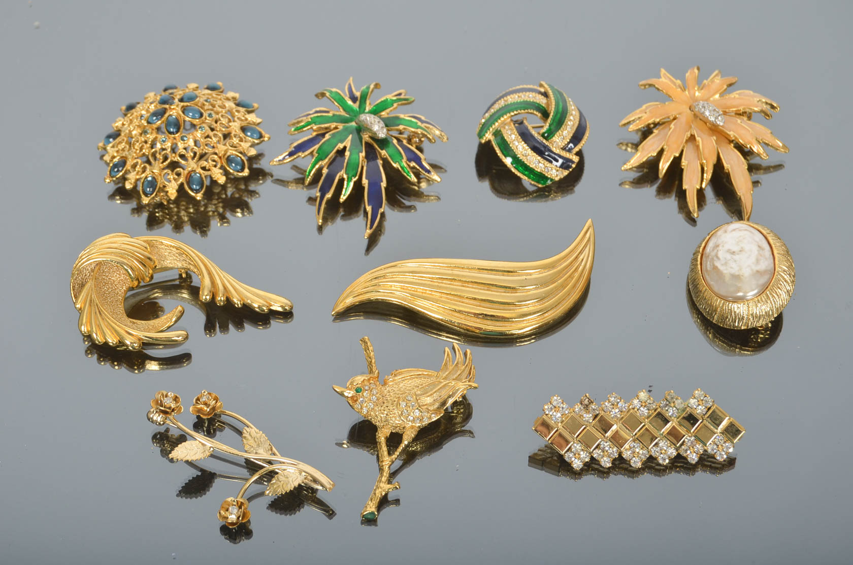 Assortment of Vintage Decorative Brooches