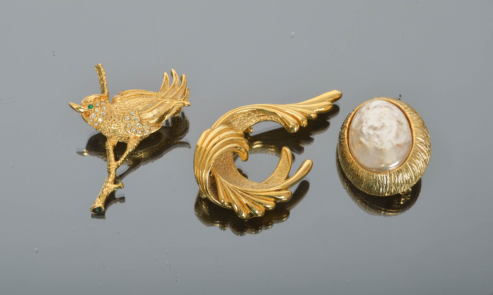 Assortment of Vintage Decorative Brooches