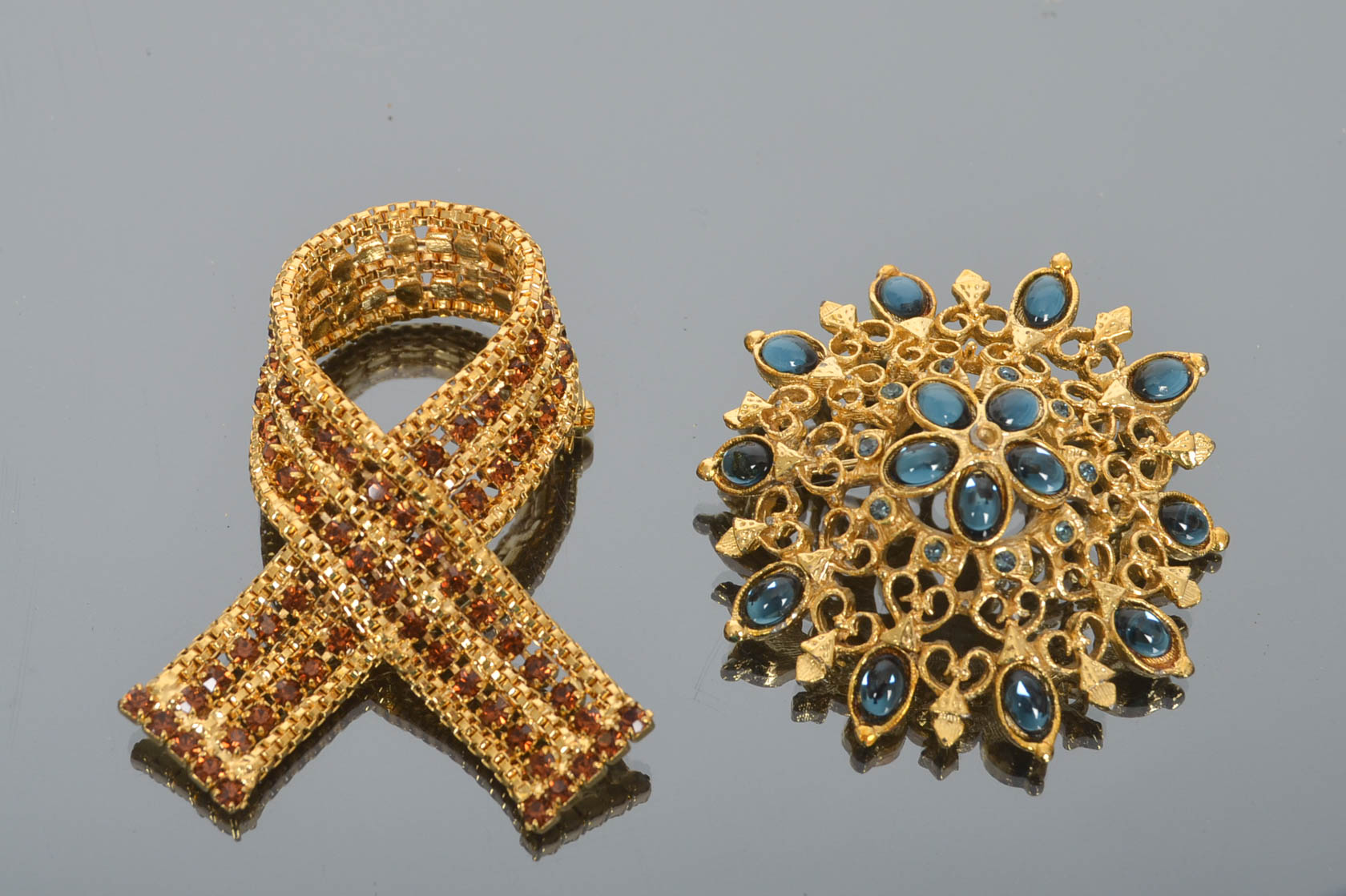 Collection of Vintage Decorative Brooches