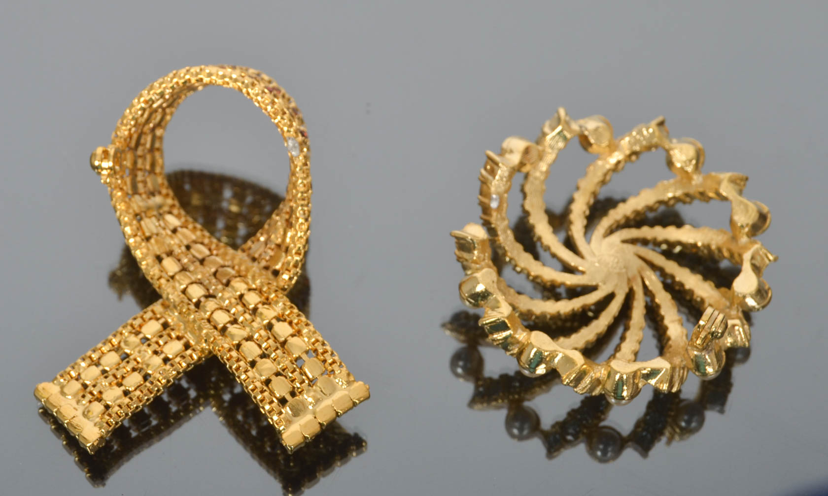 Collection of Vintage Decorative Brooches