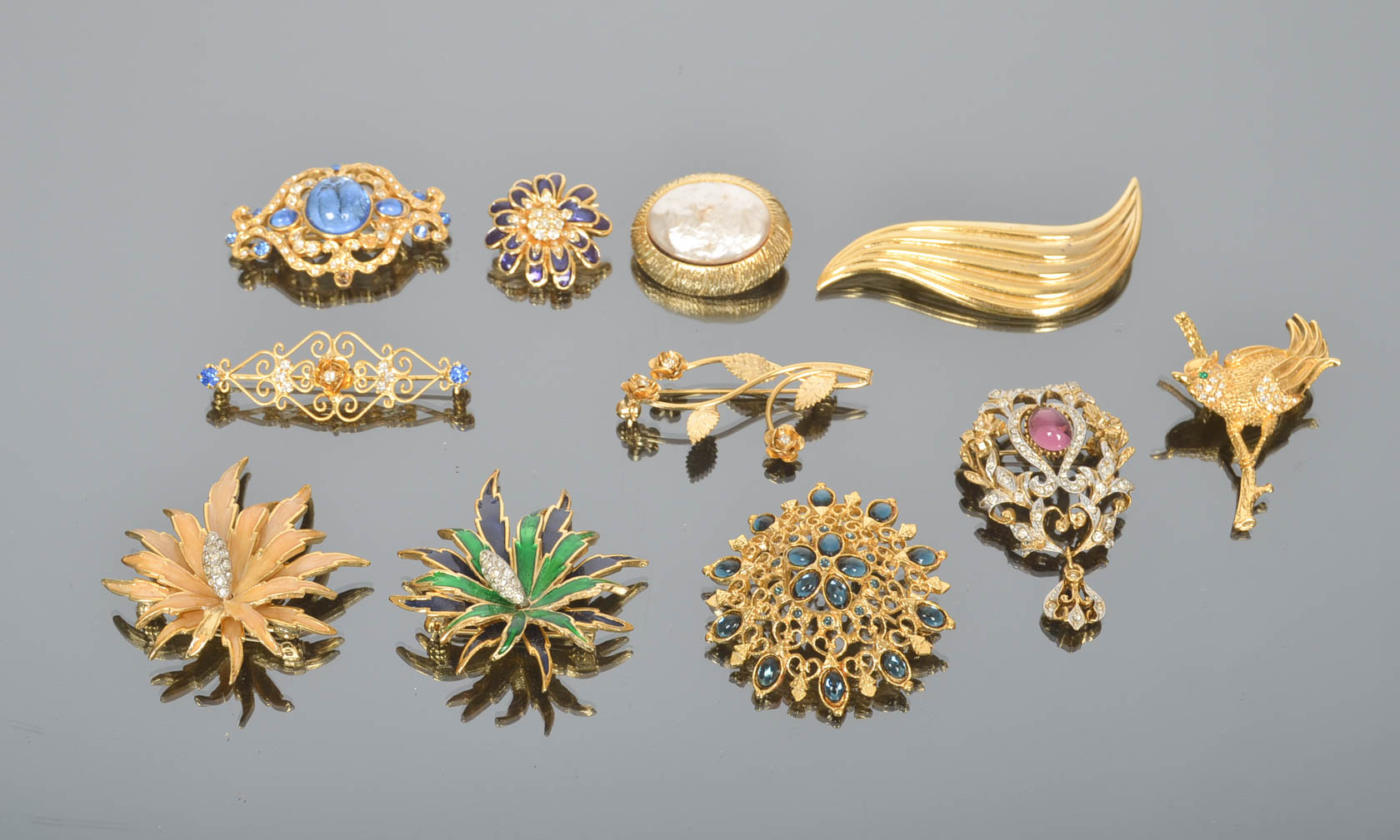 Assortment of Vintage Decorative Brooches