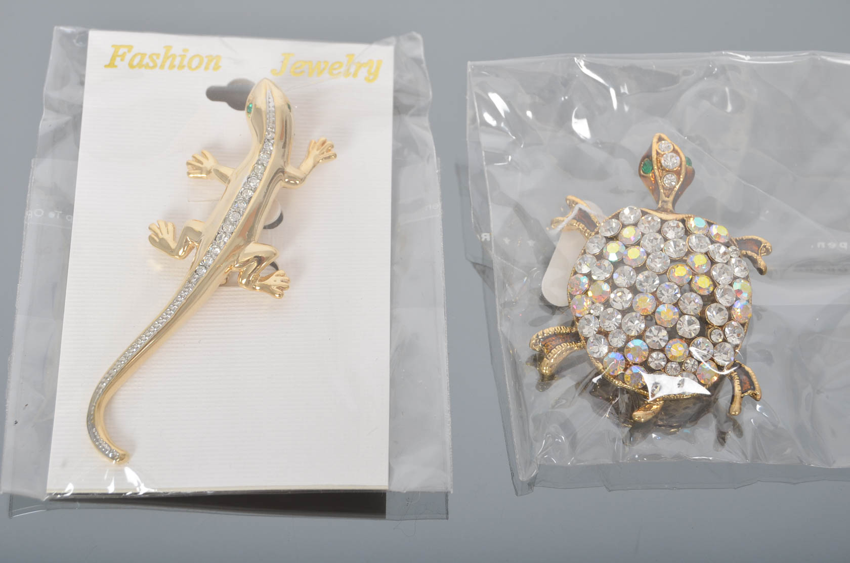 Assortment of Various Vintage Animal Brooches