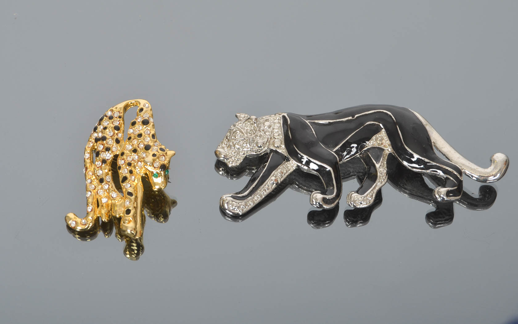Assortment of Various Vintage Animal Brooches