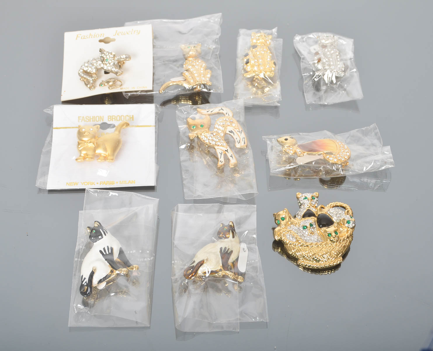 Assortment of Vintage Cat Brooches