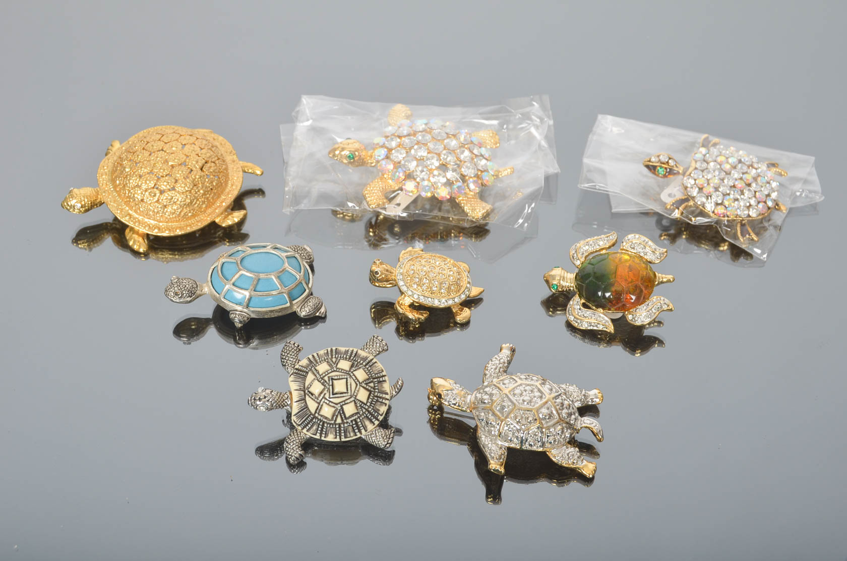 Assortment of Vintage Turtle Brooches
