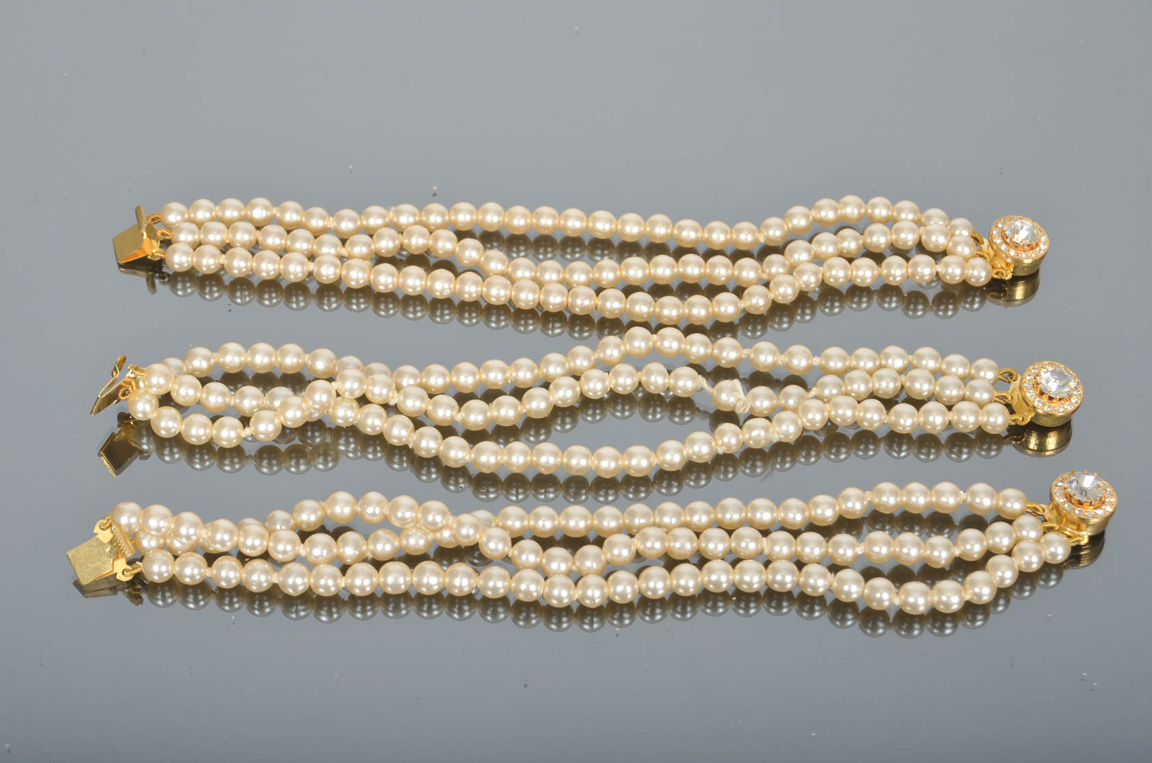 Gift Lot of Vintage Faux Pearl Bracelets