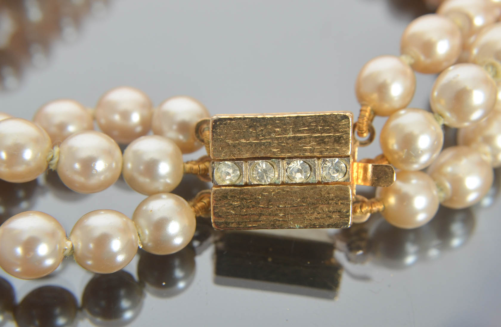 Wholesale of Vintage Faux Pearl Bracelets