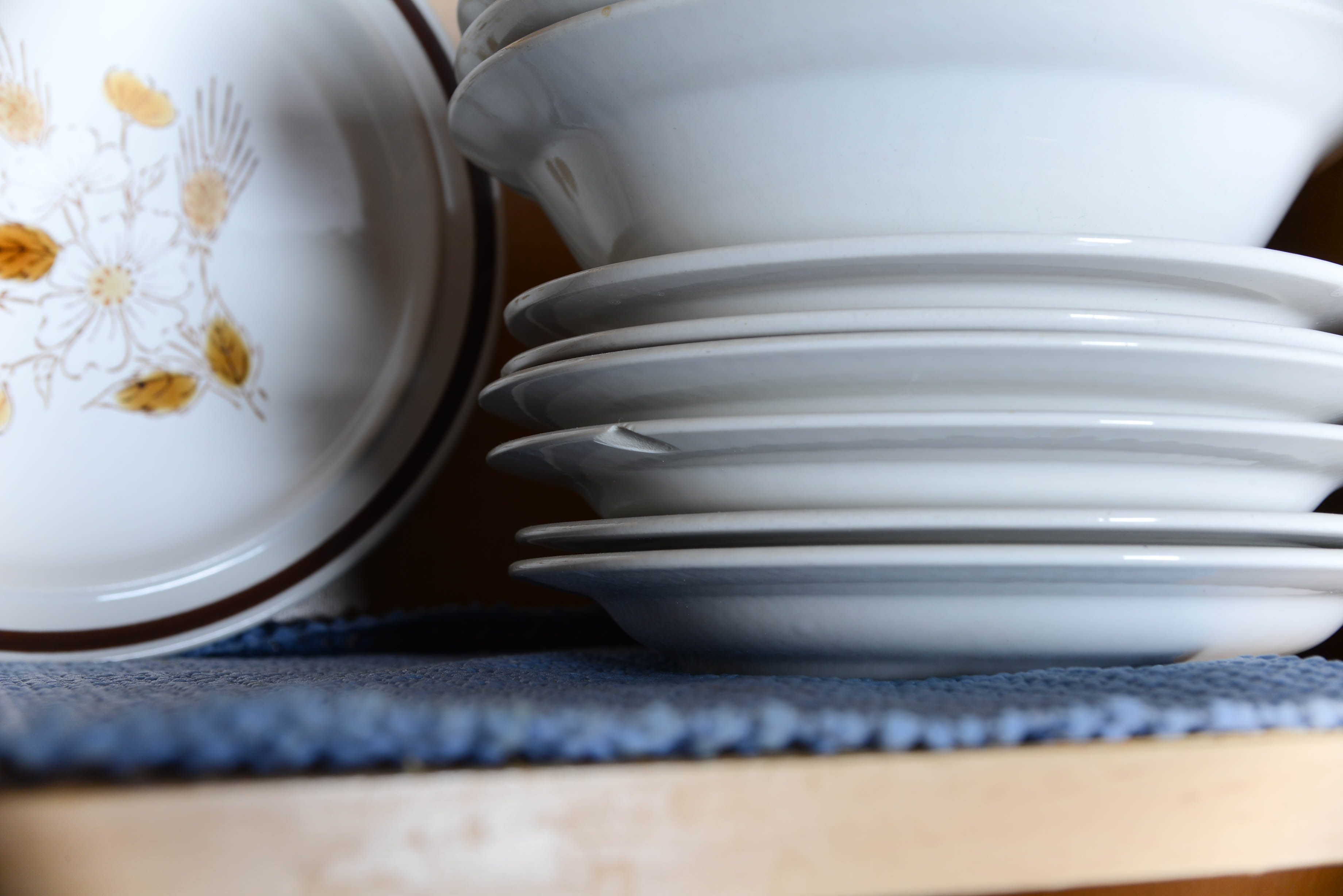 Sabina Stoneware Dinnerware