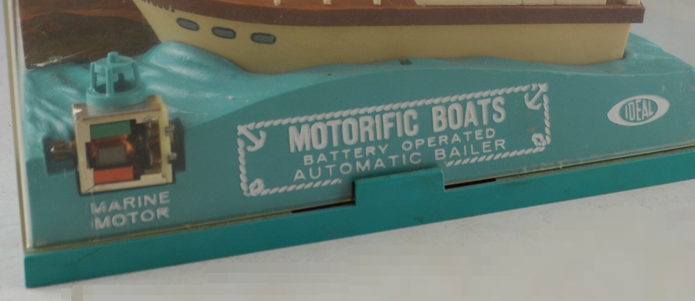 Ideal Toys Motorific Boats "Sea Wolf" Yacht