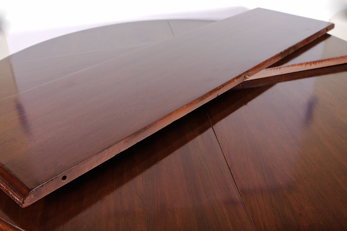 Willett Pedestal Dining Table