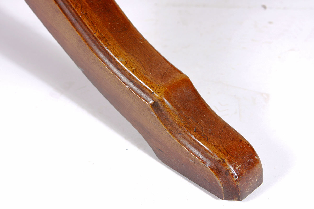 Willett Pedestal Dining Table