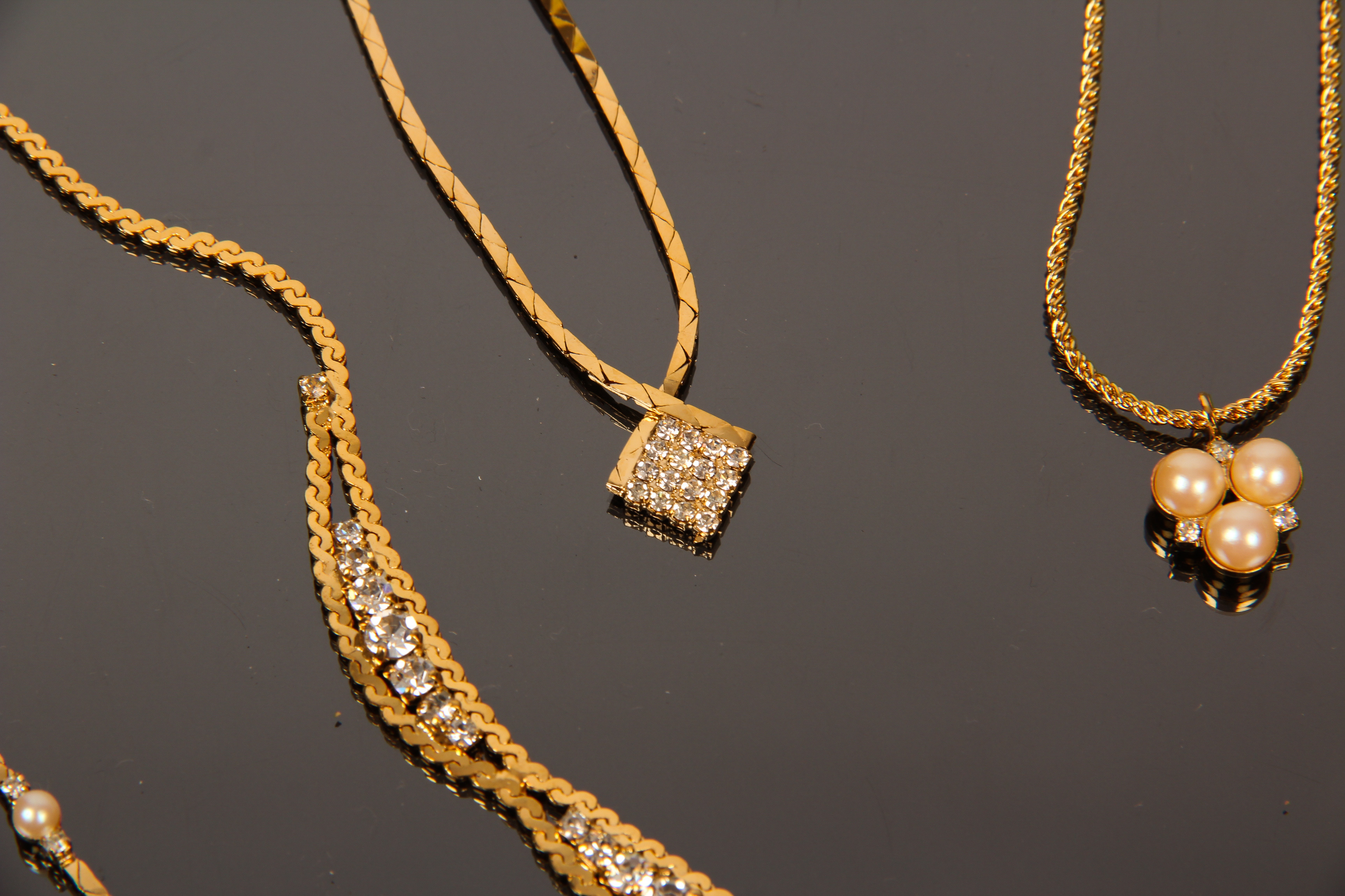 Generous Gift lot of Vintage Fashion Necklaces