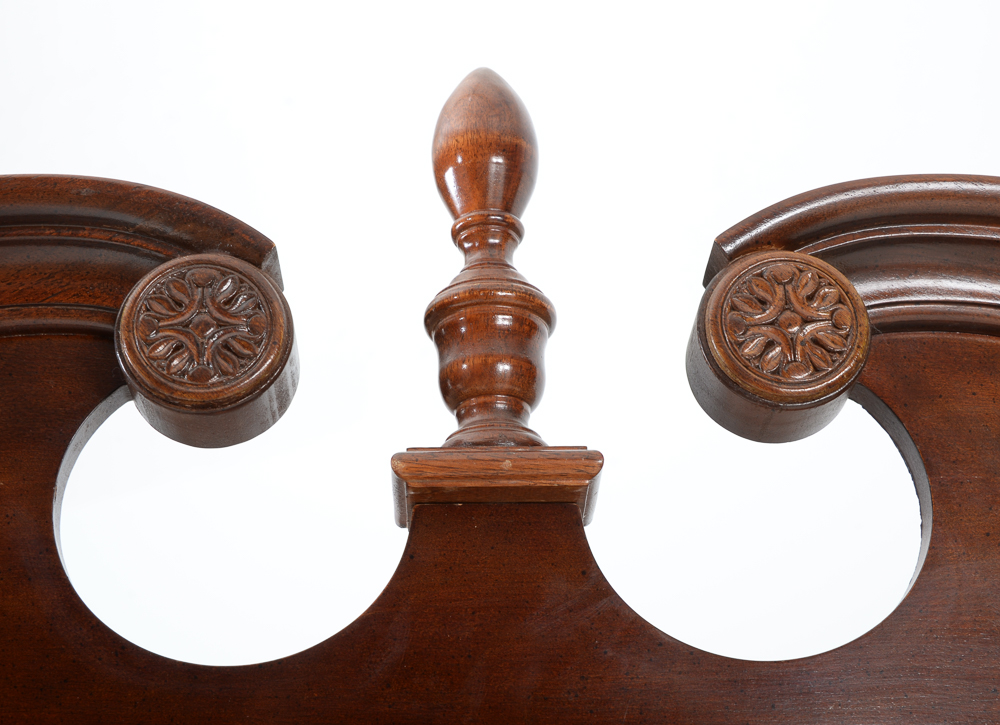 Lexington Queen Anne Style Lighted China Cabinet