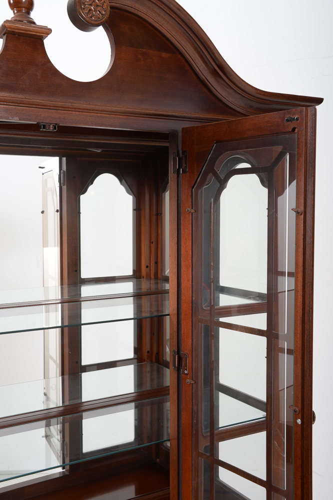 Lexington Queen Anne Style Lighted China Cabinet