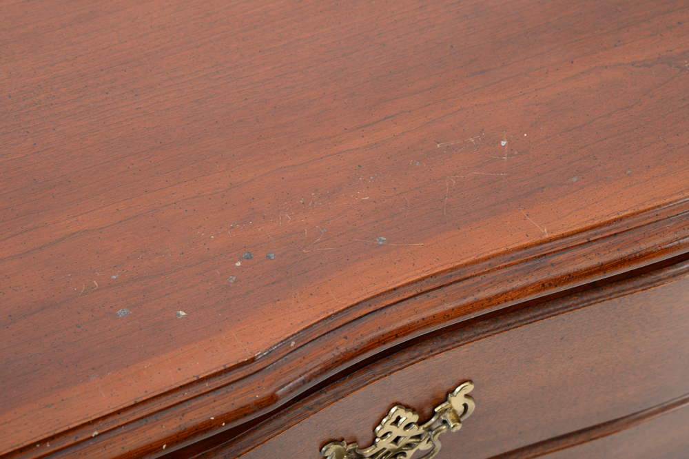 Lexington Queen Anne Style Lighted China Cabinet