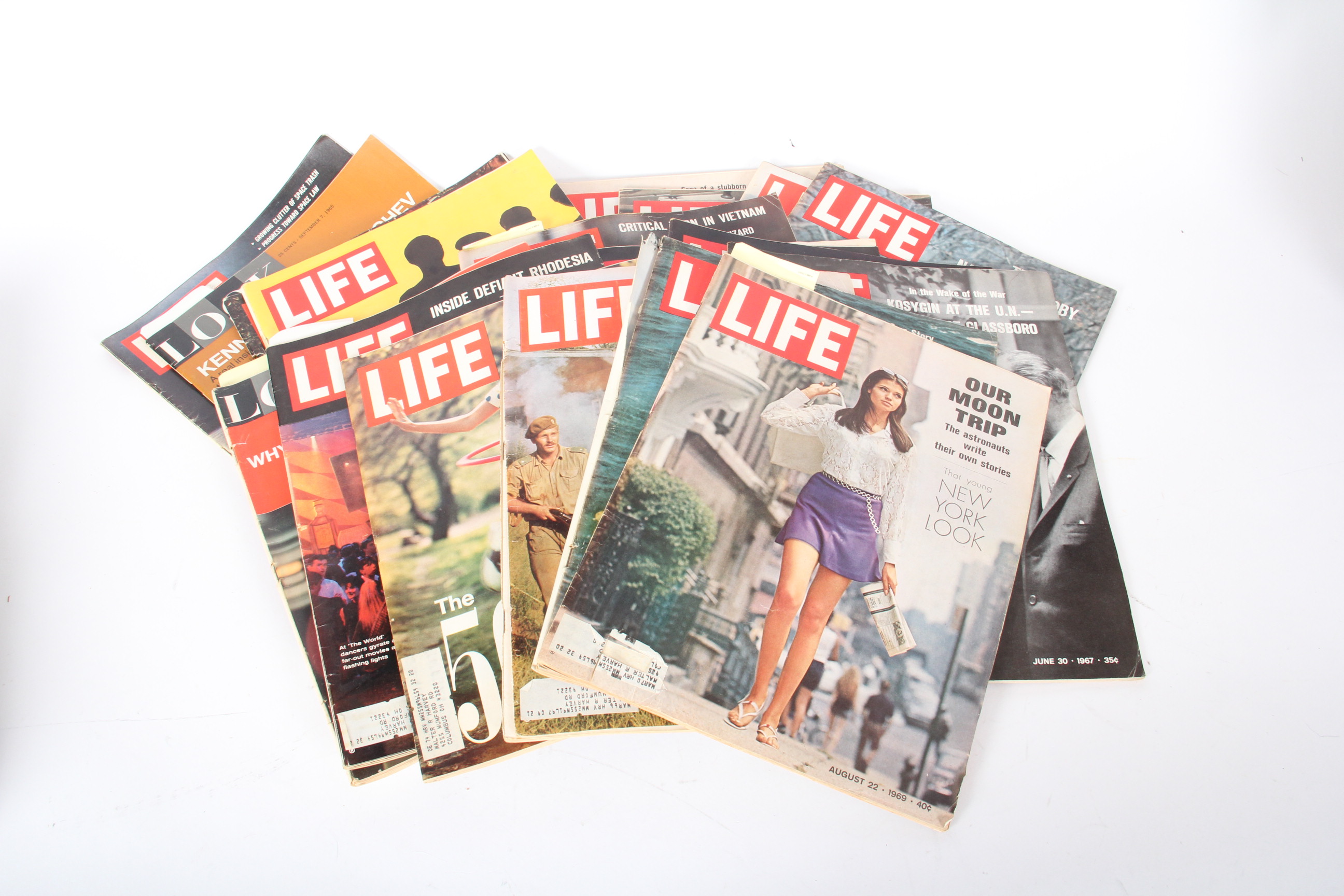 Grouping of Vintage Magazines