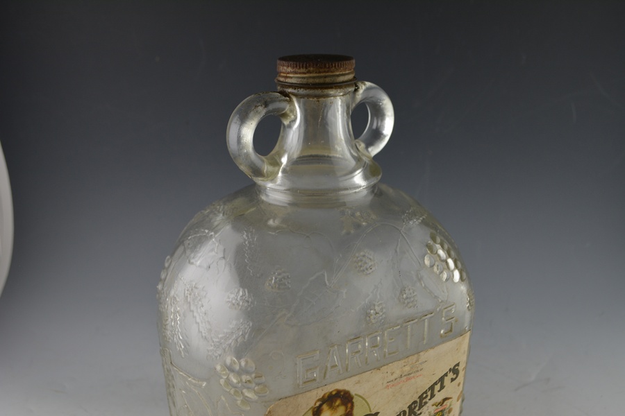 Garretts Blackberry American Wine Bottle