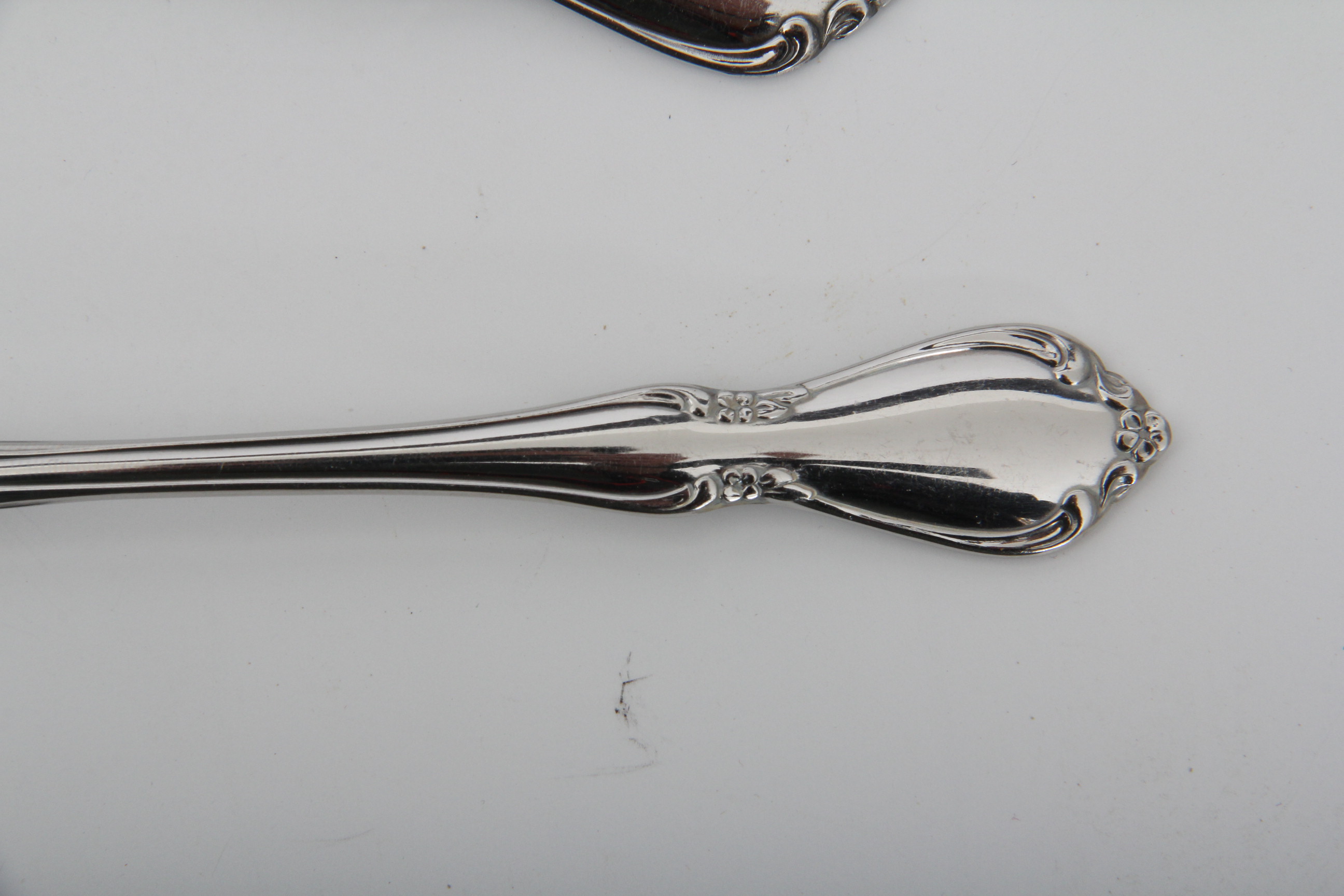 Oneidacraft Deluxe Stainless Flatware
